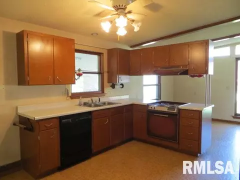 800 Sunset Rd, Morton, IL 61550 photo 9