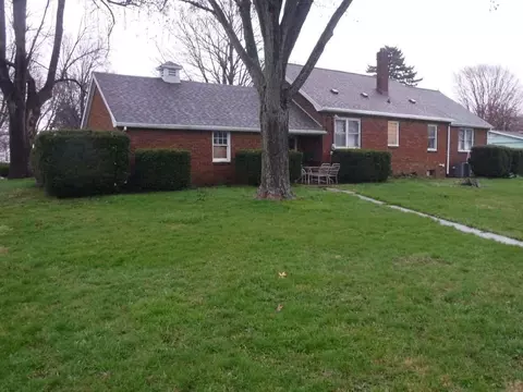 301 E Nichols St, Secor, IL 61771 photo 22