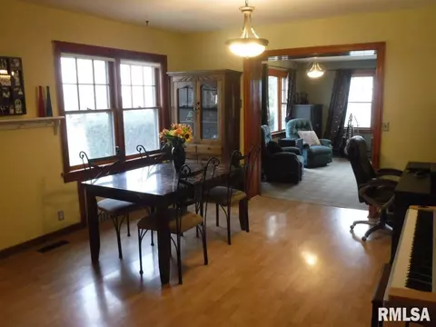 301 E Nichols St, Secor, IL 61771 photo 6