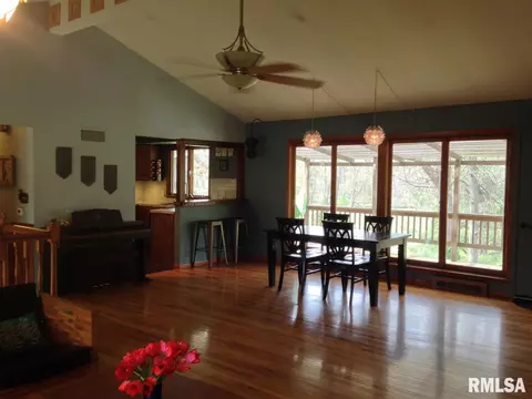 402 Highview, Eureka, IL 61530 photo 10