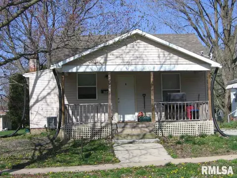 526 S Mcarthur St, Macomb, IL 61455 photo 1