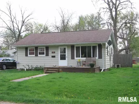 503 E Murray St, Macomb, IL 61455 photo 2