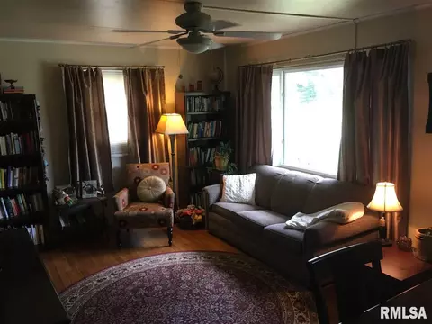 503 E Murray St, Macomb, IL 61455 photo 4