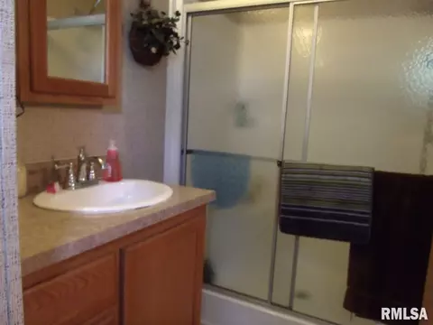 1601 E Jackson St, Macomb, IL 61455 photo 8