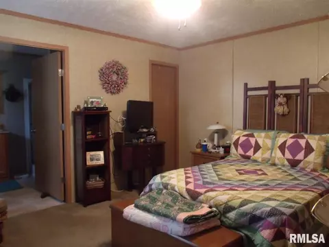1601 E Jackson St, Macomb, IL 61455 photo 7