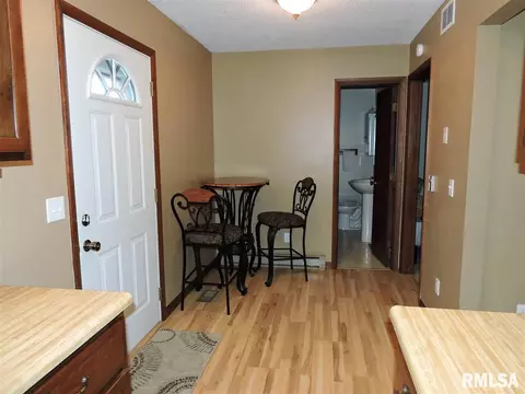 172 James Dr # C, Macomb, IL 61455 photo 13