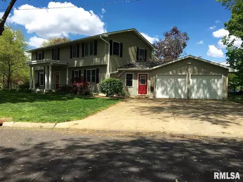 700 Auburn Dr, Macomb, IL 61455 photo 34