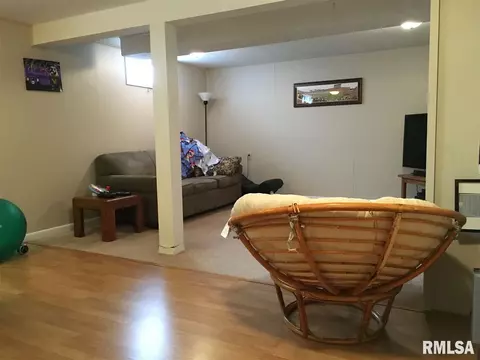 700 Auburn Dr, Macomb, IL 61455 photo 28