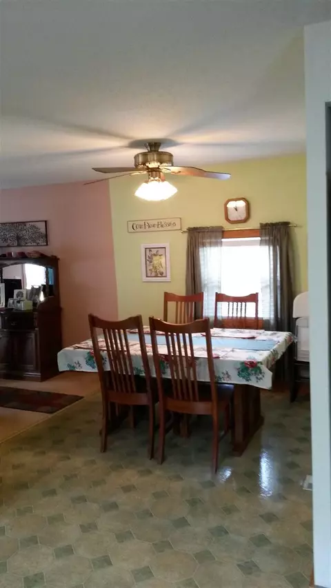 1109 E Calhoun, Macomb, IL 61455 photo 9