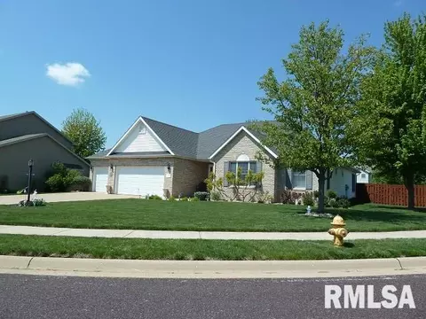 2303 W Marks Pl, Dunlap, IL 61525 photo 2