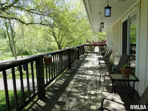 1419 Debbie Ln, Macomb, IL 61455 photo 27