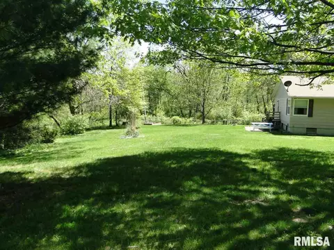 1419 Debbie Ln, Macomb, IL 61455 photo 32