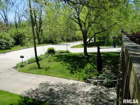 1419 Debbie Ln, Macomb, IL 61455 photo 28