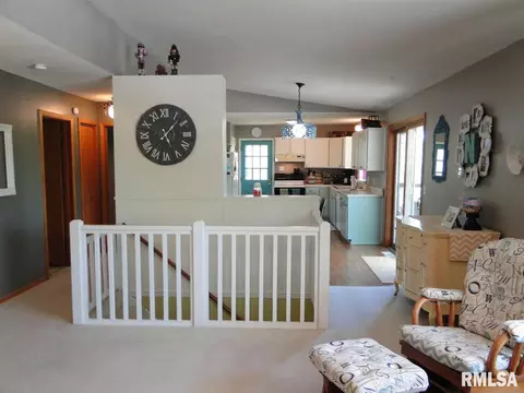 1419 Debbie Ln, Macomb, IL 61455 photo 7