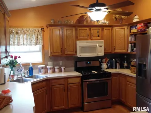 9618 W Littlefield Dr, Mapleton, IL 61547 photo 8
