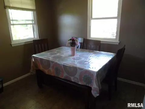 1429 E Tripp, Peoria, IL 61603 photo 12
