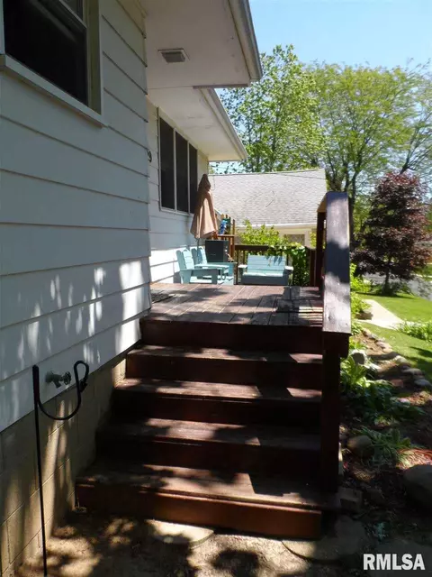 1429 E Tripp, Peoria, IL 61603 photo 4