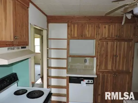 204 W Hill St, Eureka, IL 61530 photo 14