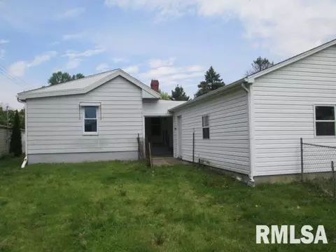 1160 E Locust St, Canton, IL 61520 photo 11