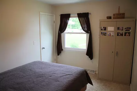 332 N White St, Macomb, IL 61455 photo 9