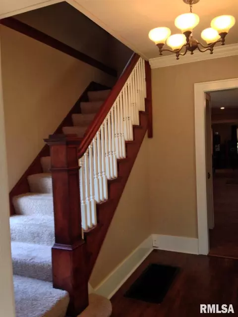 402 S Darst St, Eureka, IL 61530 photo 21