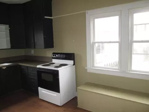 109 E College Ave, Eureka, IL 61530 photo 10