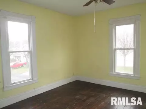 109 E College Ave, Eureka, IL 61530 photo 14