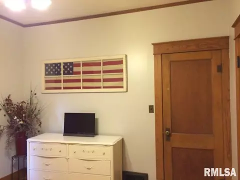 304 E Harrison St, Eureka, IL 61530 photo 14