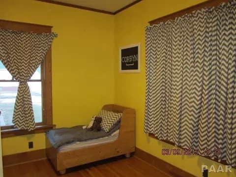 304 E Harrison St, Eureka, IL 61530 photo 10