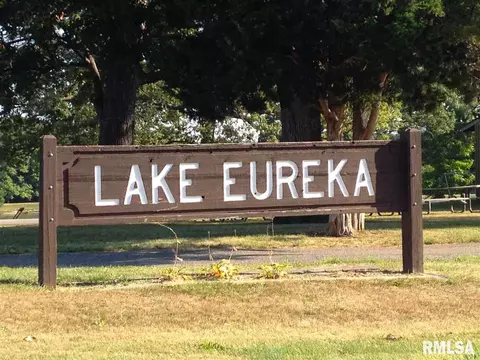 304 E Harrison St, Eureka, IL 61530 photo 29
