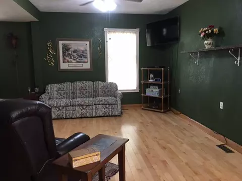 536 Johnson Ct, Canton, IL 61520 photo 22