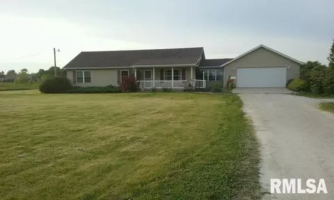 24488 E Rawalt, Canton, IL 61520 photo 2