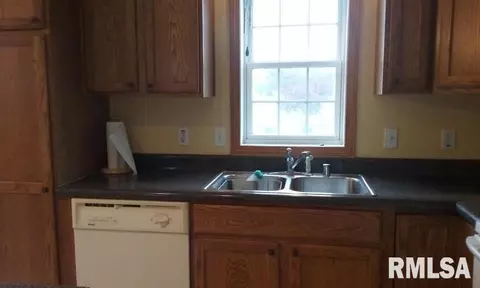 24488 E Rawalt, Canton, IL 61520 photo 21