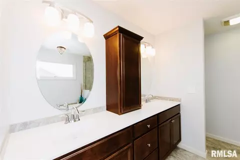 1103 Devon, Washington, IL 61571 photo 22