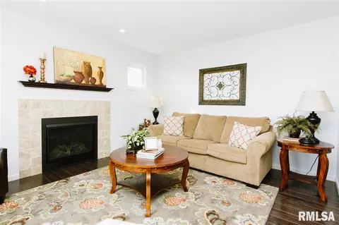 1103 Devon, Washington, IL 61571 photo 17