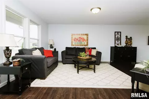 1103 Devon, Washington, IL 61571 photo 5