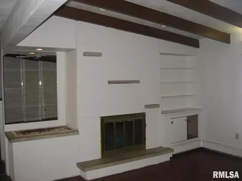 815 N Charles St, Macomb, IL 61455 photo 3