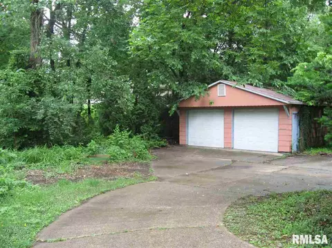815 N Charles St, Macomb, IL 61455 photo 27