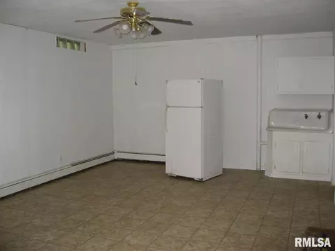 815 N Charles St, Macomb, IL 61455 photo 21