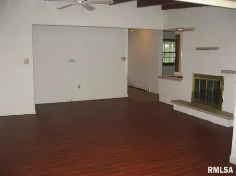 815 N Charles St, Macomb, IL 61455 photo 5