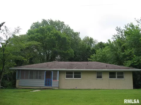 815 N Charles St, Macomb, IL 61455 photo 1