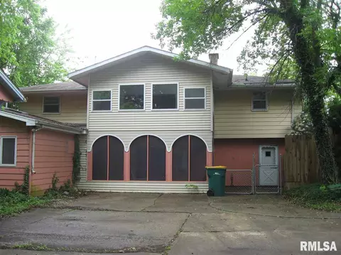 815 N Charles St, Macomb, IL 61455 photo 25