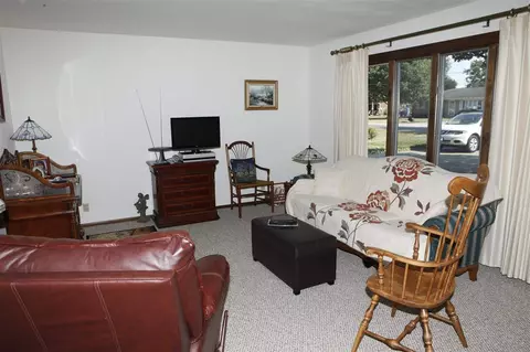 207 E Glendale, Manito, IL 61546 photo 13
