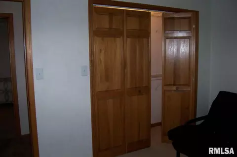 1234 E Locust St, Canton, IL 61520 photo 30