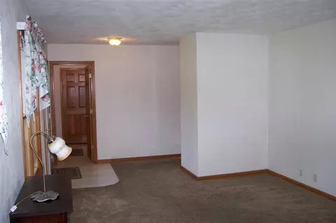 1234 E Locust St, Canton, IL 61520 photo 15