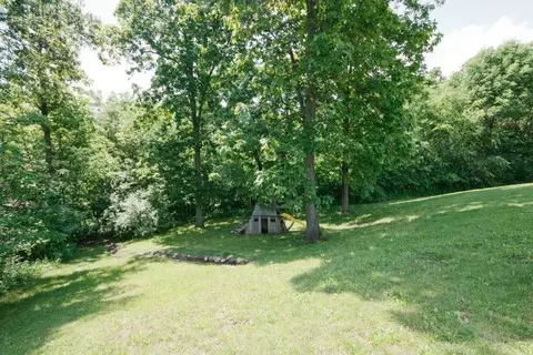 15771 King, Danvers, IL 61732 photo 14