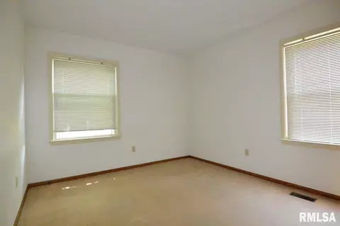 112 Beloit Rd, Marquette Heights, IL 61554 photo 25