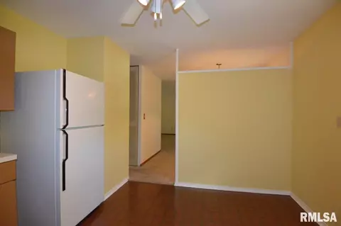 112 Beloit Rd, Marquette Heights, IL 61554 photo 6