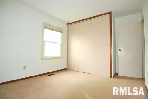 112 Beloit Rd, Marquette Heights, IL 61554 photo 16