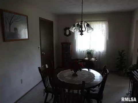 810 2nd St, Henry, IL 61537 photo 5